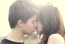 接吻视频教程,跟随视频教程，轻松掌握浪漫接吻艺术